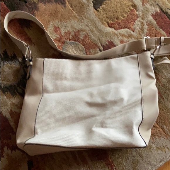 Crossbody purse - Picture 2 of 3